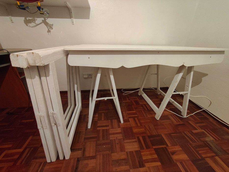 Mesa branca decorativa
