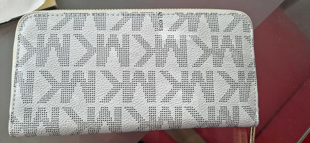 Nowy portfel MK duzy