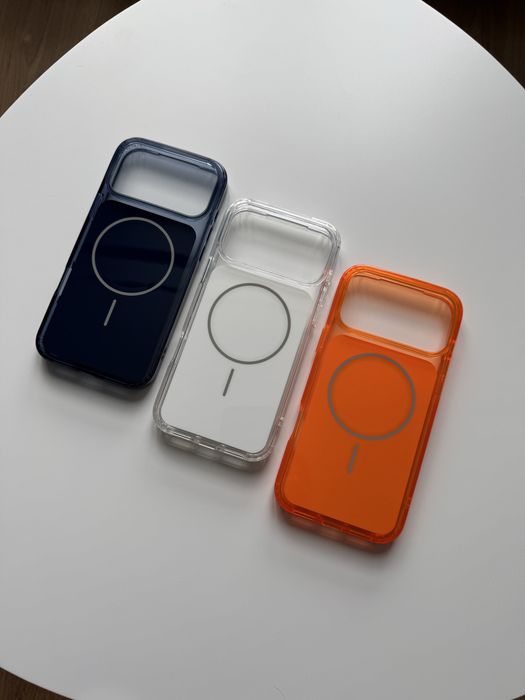 Чохол Glossy Case with MagSafe для 17 серії
