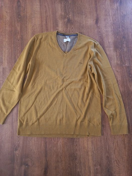 Sweter     .        .