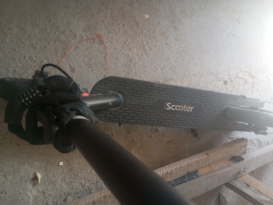 Sprzedam hulajnogę elektryczna iscooter