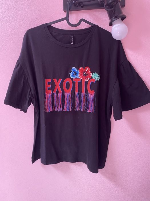 Stradivarius | T Shirt bordado com franjas (M)