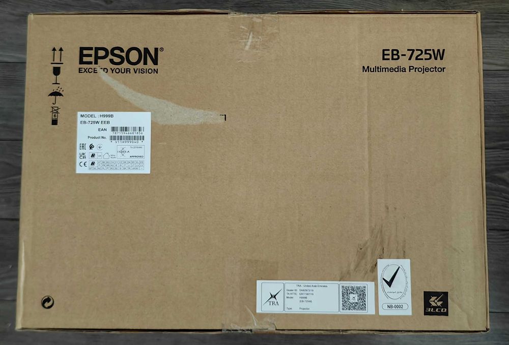 Rewelacja, NOWY videoprojektor Pro EPSON Laser !!! Za połowę ceny