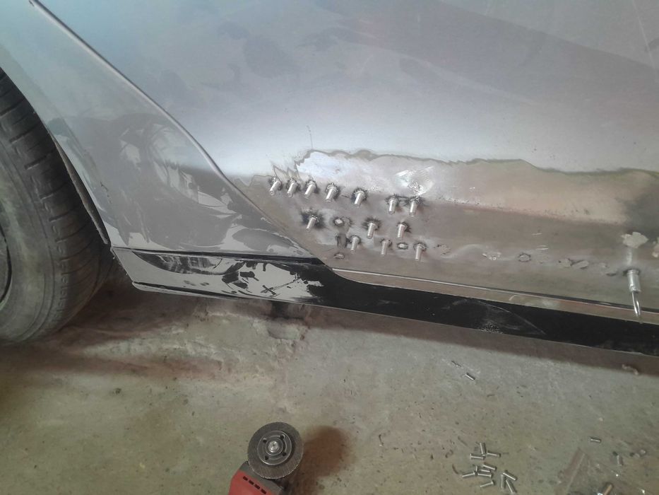 Тесла.Ауді Мерседес відновлення алюмінія рихтовка фарбування поліровка