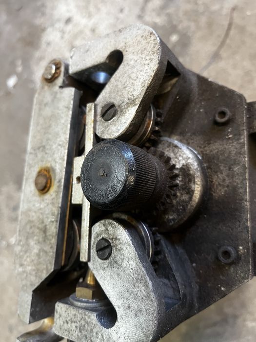 Podajnik drutu  mig mag