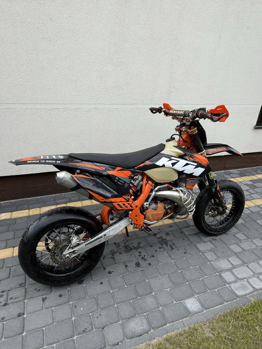 KTM EXC 250 wersja six days.