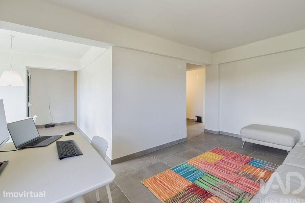 Apartamento T2 em Carnide