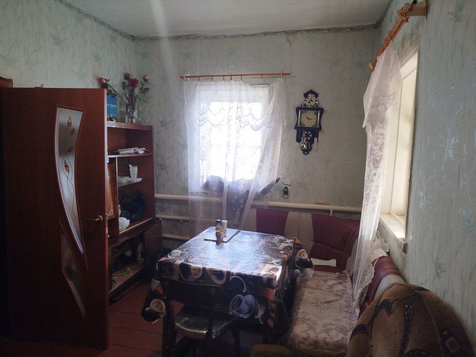 Продаж будинку..