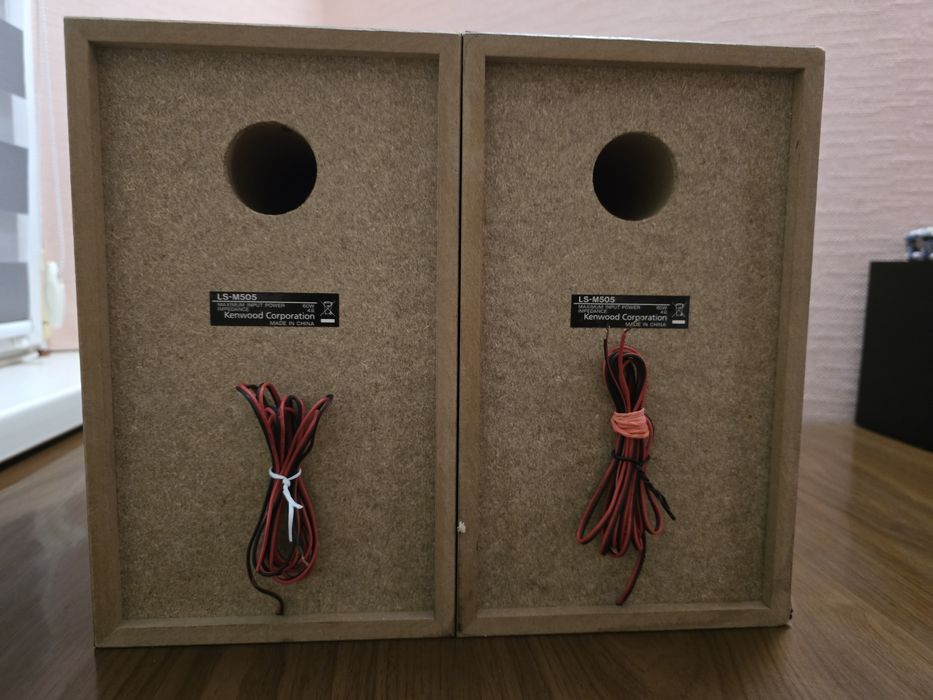 Продам колонки Kenwood