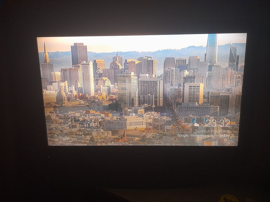 Не маленький телевизор