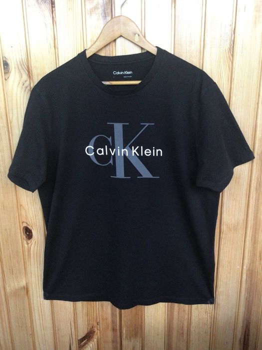 Оригинальная футболка Calvin Klein, р L