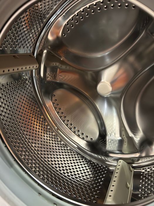 Пральна машинка Indesit E2SC2160