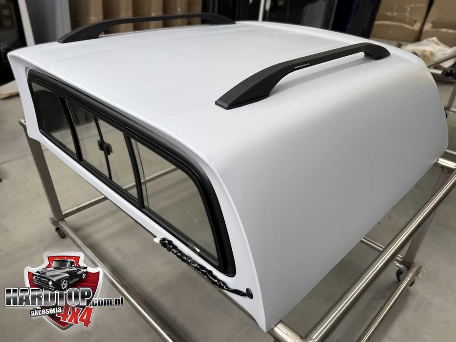 Zabudowa paki Hardtop Toyota Hilux 2015+ Revo Boki Pełne