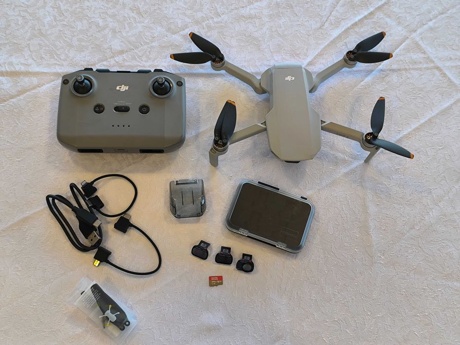 DJI Mini 2 Fly More Combo + Mala Rígida + Extras!