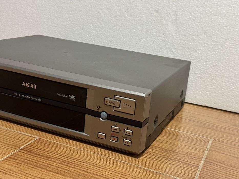Leitor/Gravador VHS AKAI