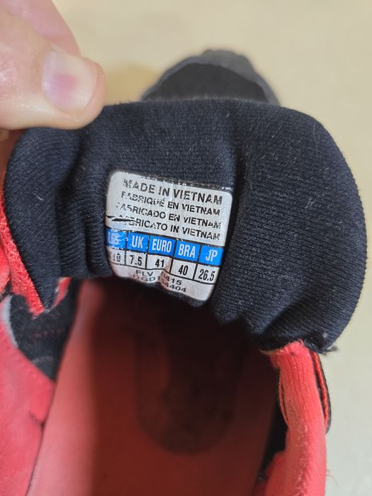 Бігові кросівки Mizuno