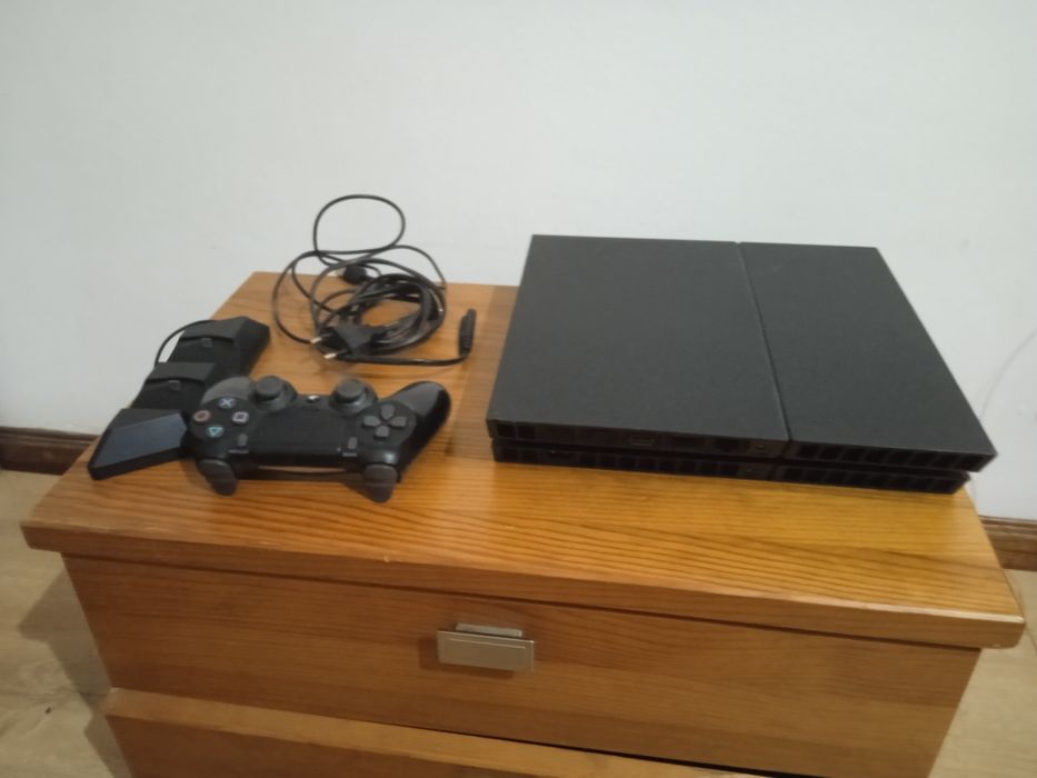 E um ps4 que está em bom estado