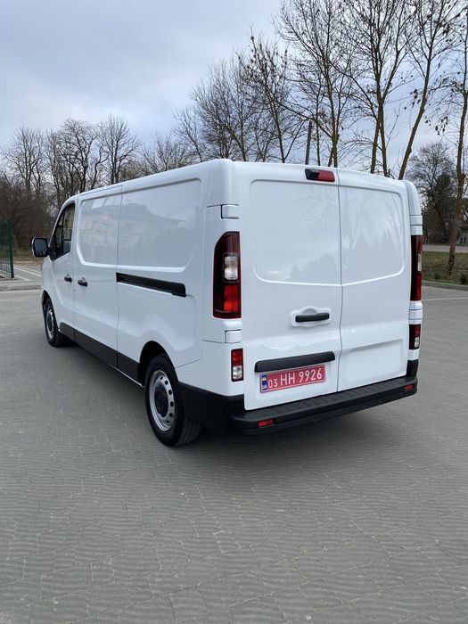 Продам Renault trafic 2022