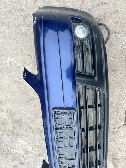 Передній бампер Фольксваген Туаран 1 Volkswagen Touran I 2003-2006