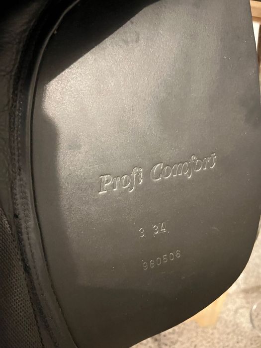 Sela de Dressage Otto Schumacher Profi Comfort, tamanho 34, como nova!