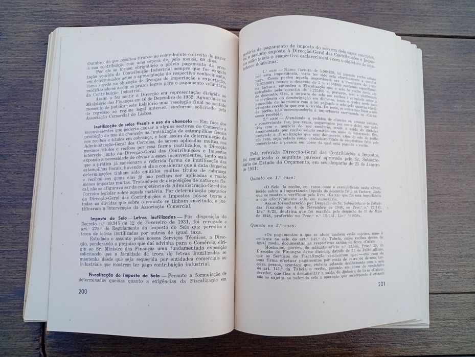 Relatório Associação Comercial de Lisboa (1950-1952) • Edição de 1953