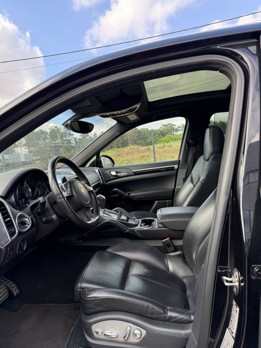 Porsche Cayenne S Hybrid - 150.000 km - Full extras