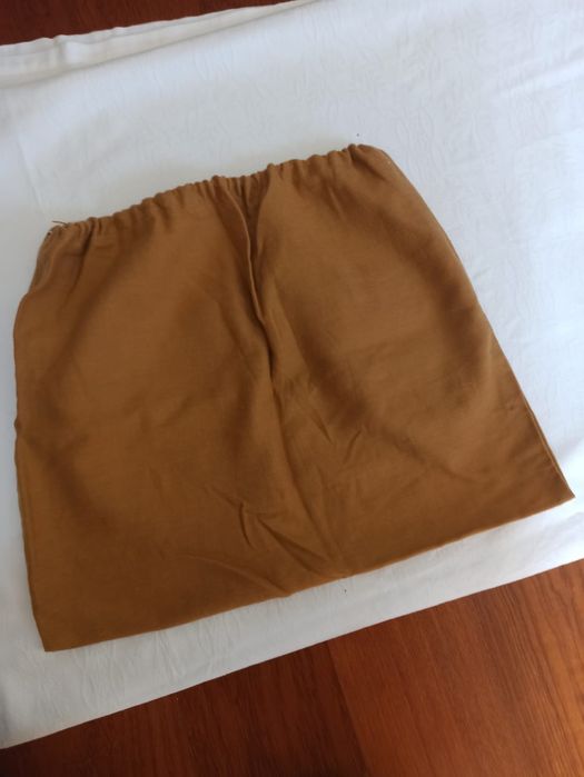 Saco de pano amarelo torrado com fio