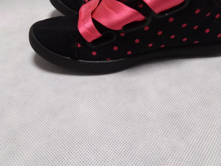 Buty (kapcie) rozmiar 33