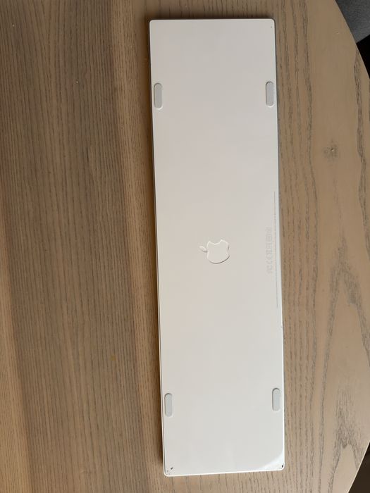Apple Keyboard64284405728129121