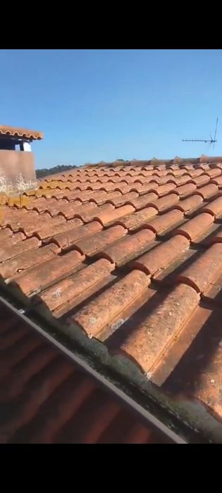 Lavagem de exteriores telhados, fachadas, pavimentos e muros