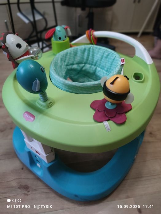 Розвиваючий центр 4 в 1 Tiny Love Весела галявина