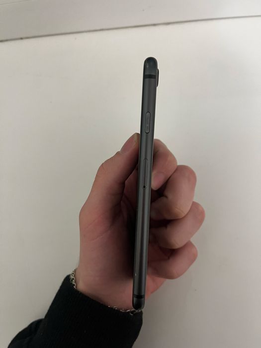 iphone 8 продам пишіть