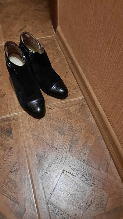 Ботільйони, чорні, Італія, (замш/-шкіра) комбінація