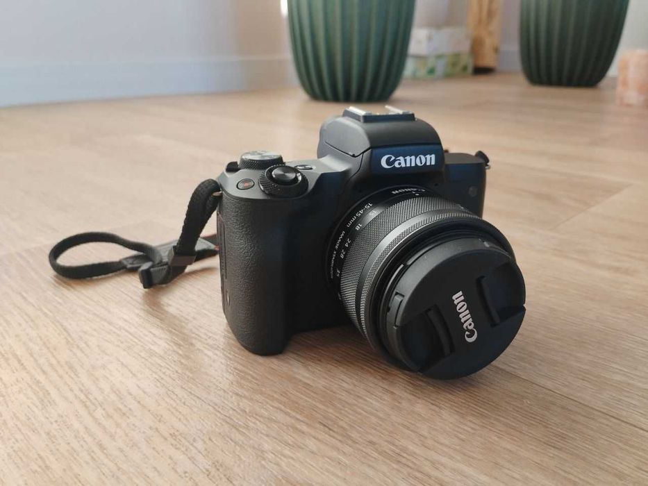 CANON EOS M50 Mark II + Obiektyw CANON 15-45MM