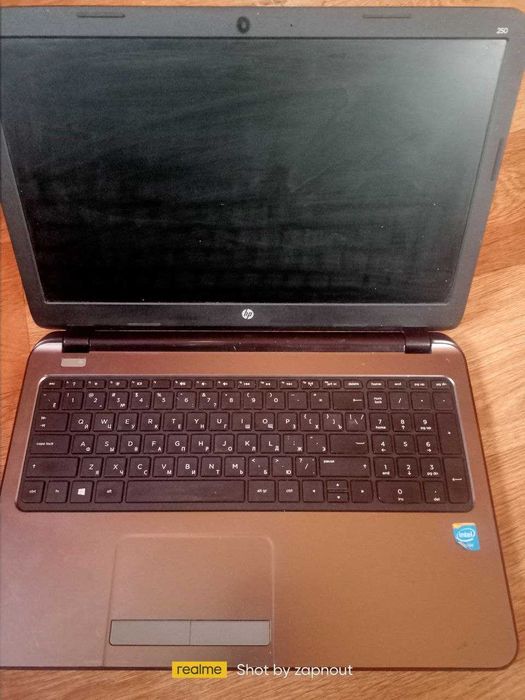 ноутбук hp 250 з зарядним