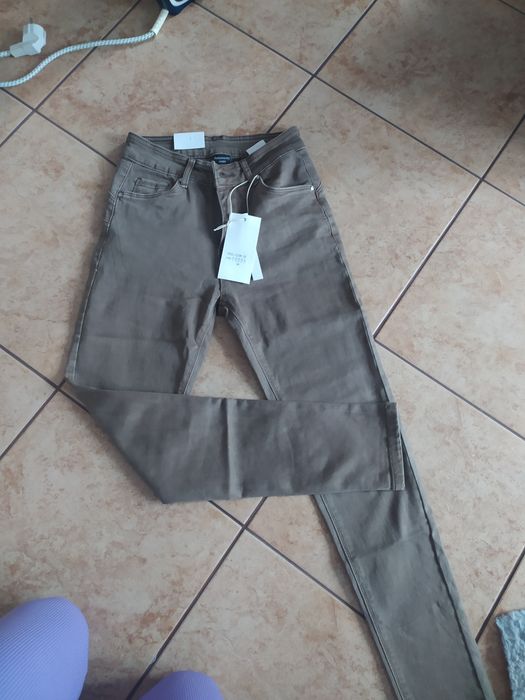 Spodnie damskie jeans