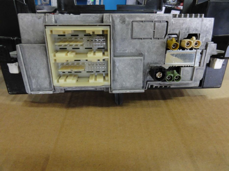 Wyświetlacz Multimedialny Nawigacja Radio Mercedes Sprinter 907 910