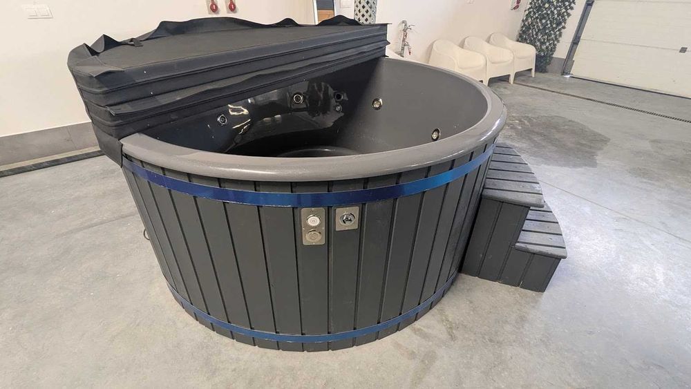 Balie ogrodowe z piecem na drewno, jacuzzi ogrodowe. Dostępne od ręki