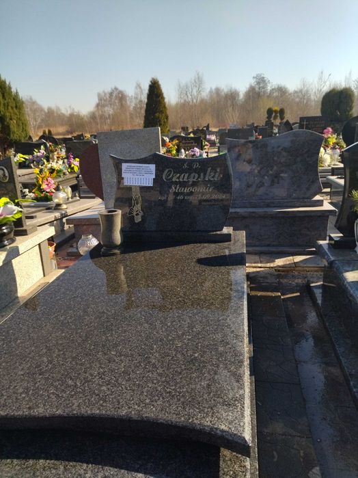 Używany pomnik / nagrobek