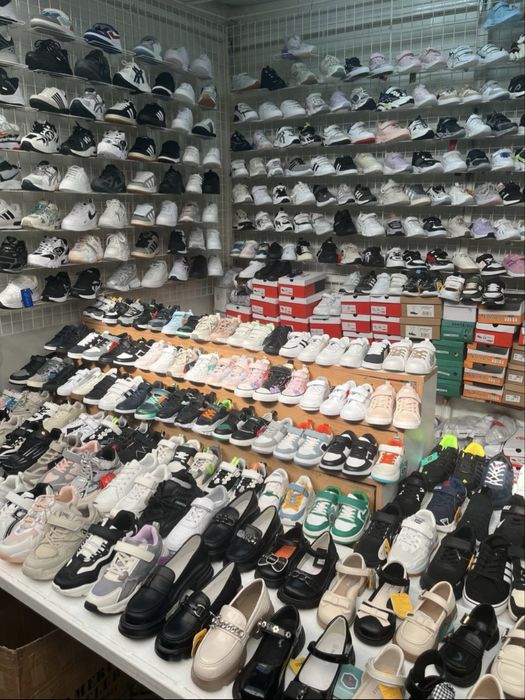 Ліквідація дитячого взуття оптом