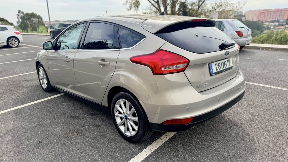Ford Focus 1.0 125 cv ST foto 4
