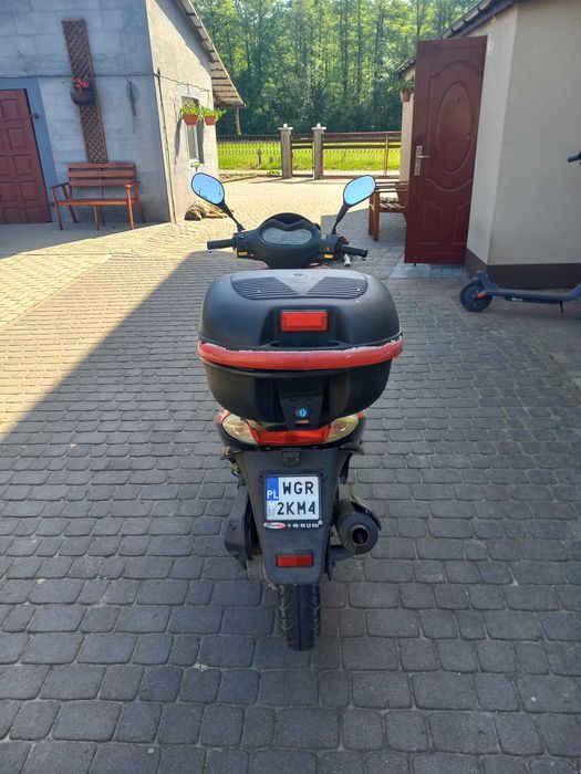 SPRZEDAM SKUTER ZIPP