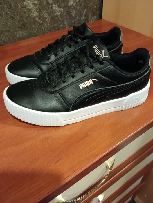 Продам кроссовки женские Puma