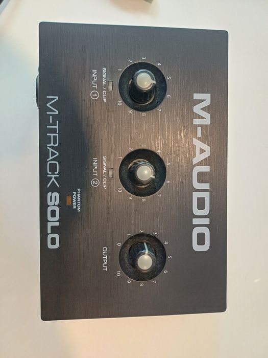 Interface de Áudio USB- M-Audio Track Solo