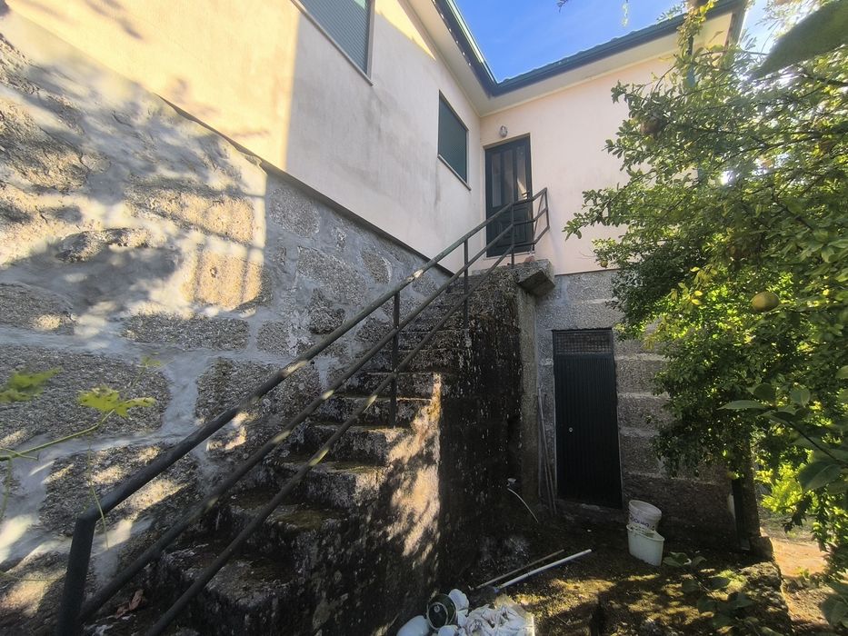 Quinta,Casa com terreno e água