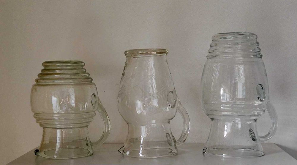 Jarros de vidro antigos colecionáveis