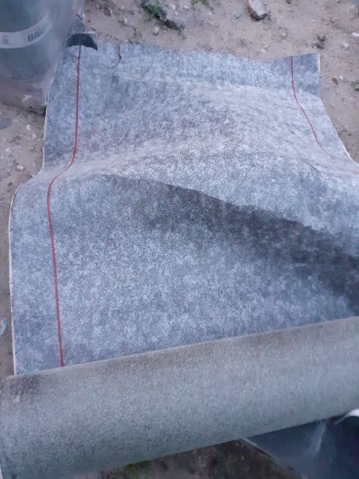 Papa do przybicia na deski 0.50zl za m2