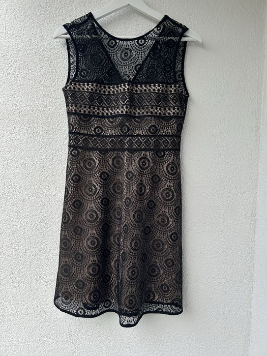 Zara koronkowa sukienka S