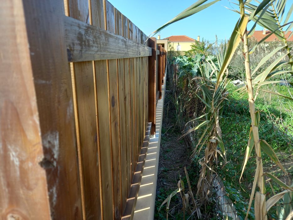 Vedações em madeira.