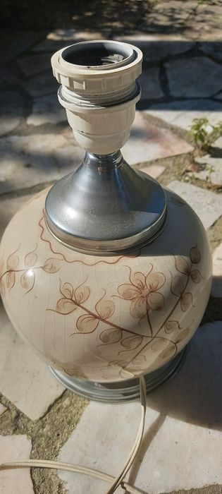 Base de candeeiro em loiça pintada